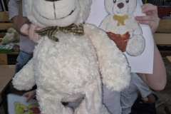 b90087e1-86f4-4f51-9f35-8b7a1dc72229