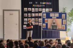 e7dd78fd-97df-44af-93d7-11d382d44554