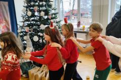 45b09663-56b8-40ba-a61a-27d1ffb7214c